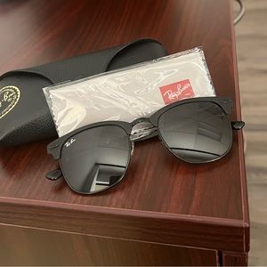 Rayban black matte clubmaster